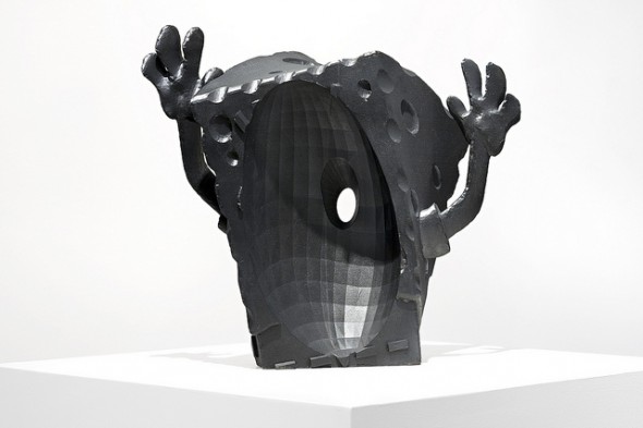 Matthew Plummer-Fernandez - "SpongeBool" (2015), SLS polyamide, resin, paint, 47 x 13 x 40 cm; photo by Bresadola+Freese/drama-berlin.de, courtesy of NOME Gallery
