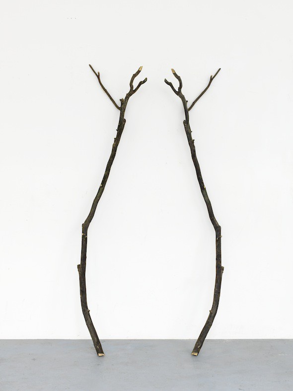 Berlin-Art-Link_Alicja Kwade_Ast:Antiast-2014-photo-Roman-maerz-könig-gallery-alicja-kwade