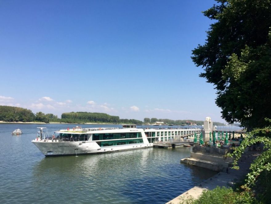 10 Must-knows about Emerald Waterways European River Cruises – TIps For Travellers Podcast #244